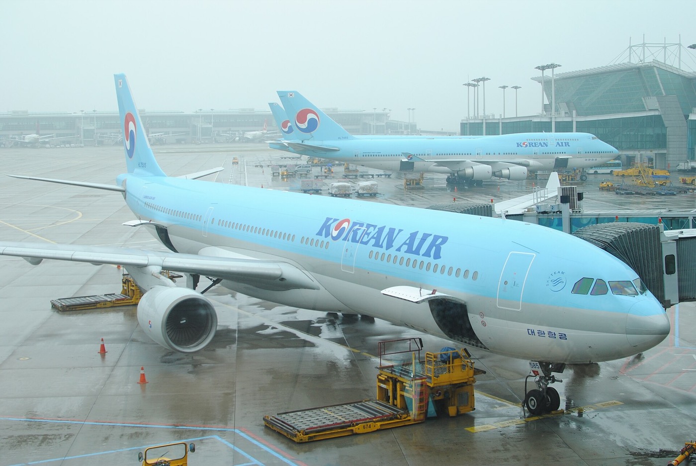 Aircraft parked at Incheon International Airport